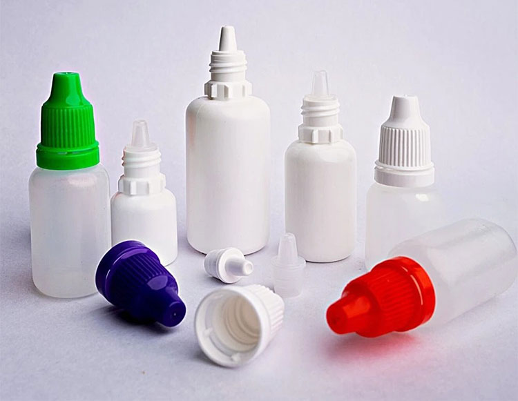 Plastic Bottle with Integrated Dropper