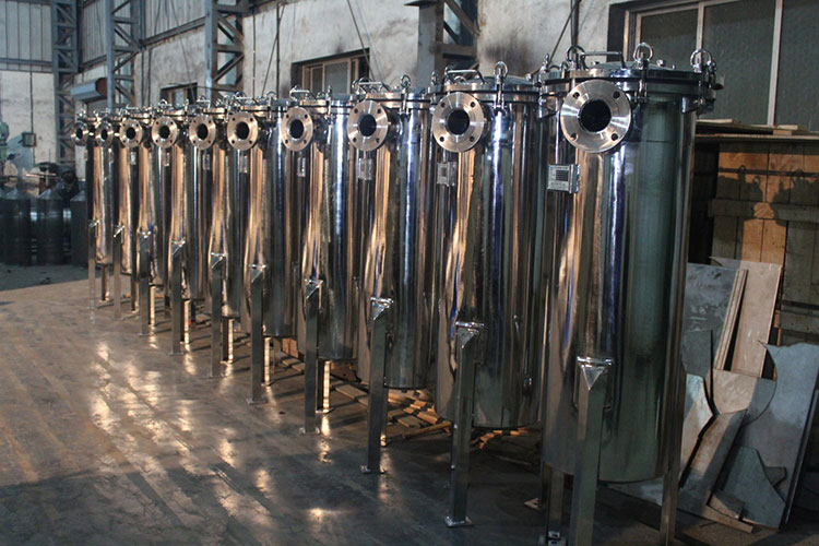 Inline filtration uni